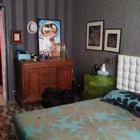 Stanza In Romantica Casa Romana Homestay *