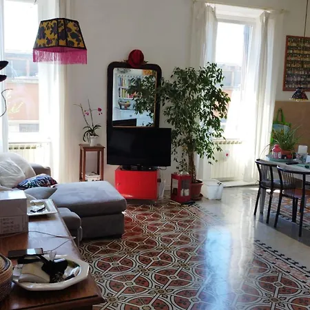 Stanza In Romantica Casa Romana Homestay *